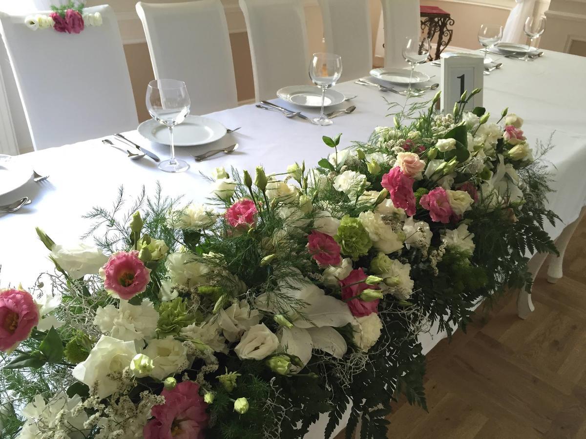 Palac W Orli - Pokoje, Restauracja Kozmin Bagian luar foto